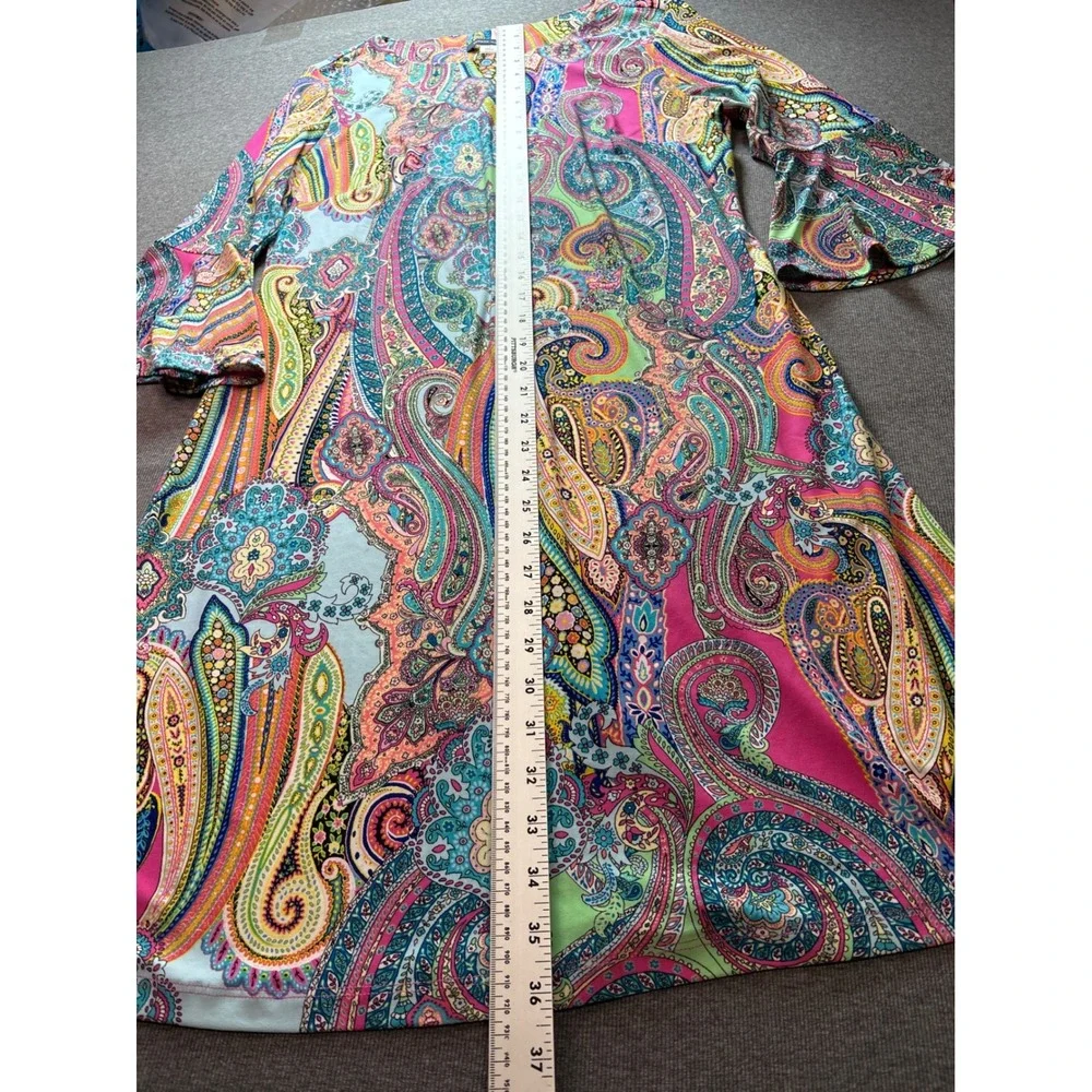 Tommy Hilfiger vibrant paisley